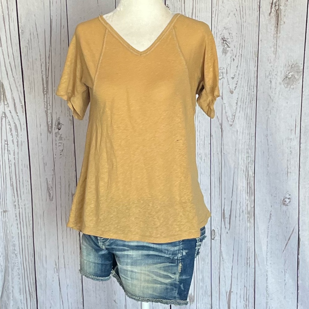 Women’s BKE Core V-neck Tee